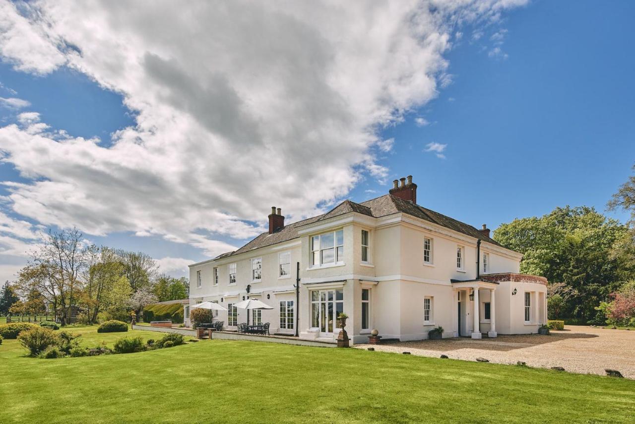 Equestrian Manor Villa Upton upon Severn Exterior photo